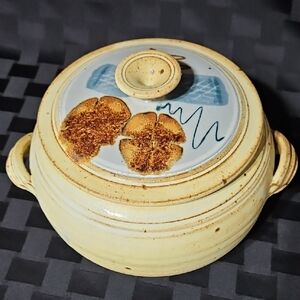 Lovely Handcrafted/Artisan Signed BROOKE Stoneware Pottery Lidded Baking Dish